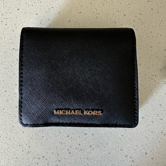Michael Kors Wallet - Picture 1 of 4